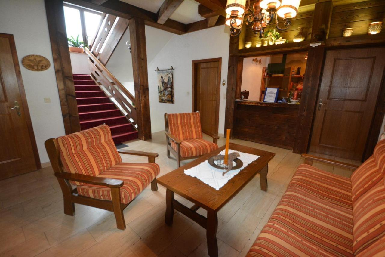 Haus Alpina By Chatel Reizen Bed and Breakfast Grossarl Exteriör bild