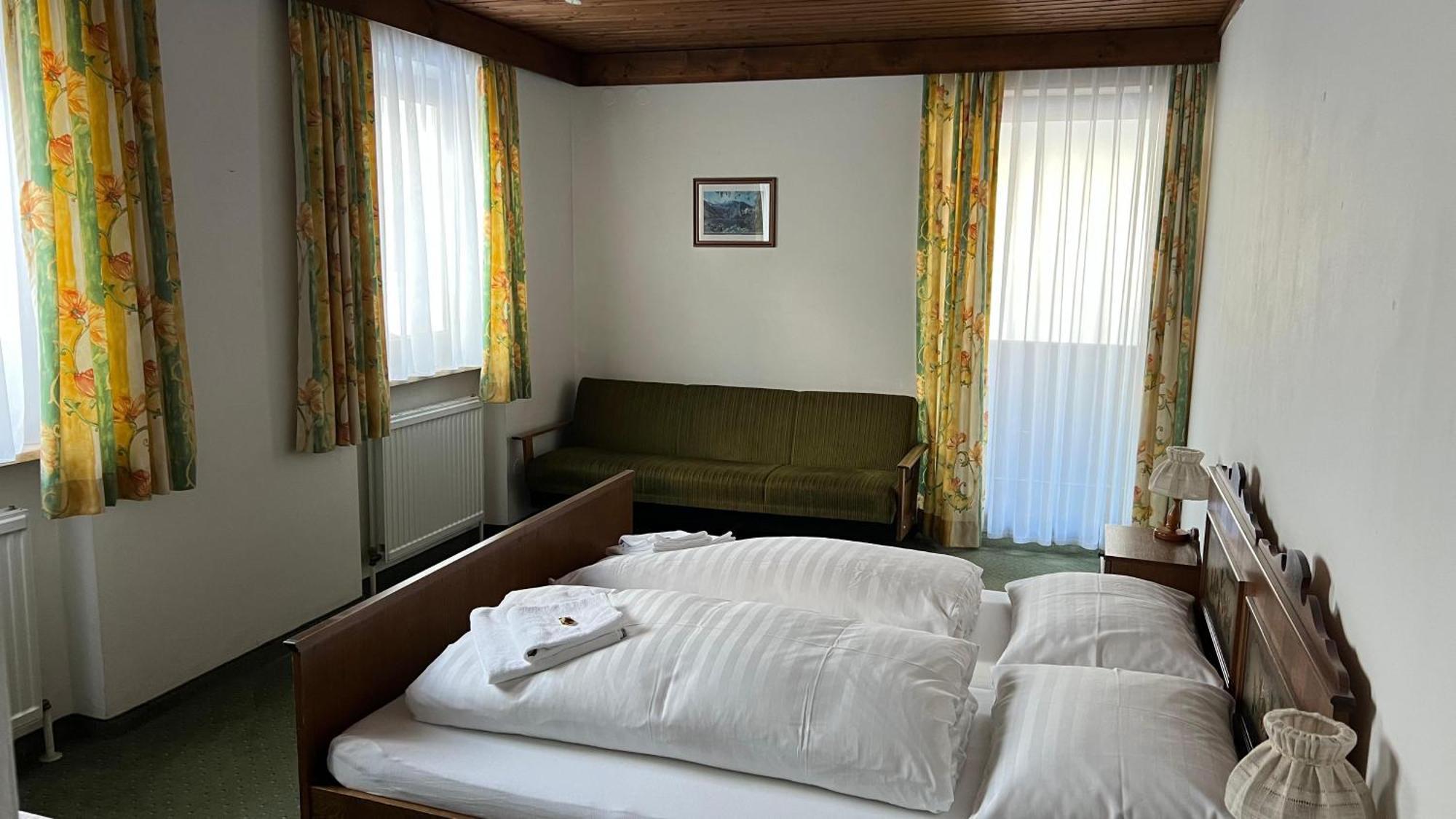 Haus Alpina By Chatel Reizen Bed and Breakfast Grossarl Exteriör bild